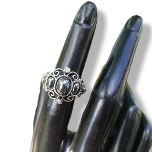 AVON 1972 "MIDNIGHT SPLENDOR" SILVERTONE & MARCASITE LADIES FASHION RING